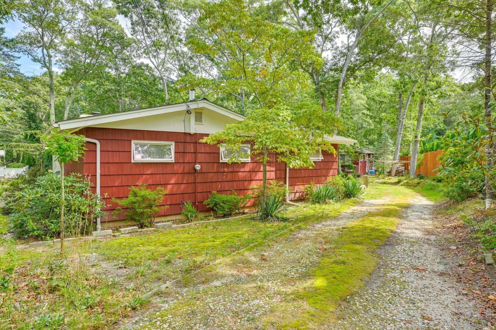 Home In Long Island Wine Country - Walk To Beach! Cutchogue Extérieur photo