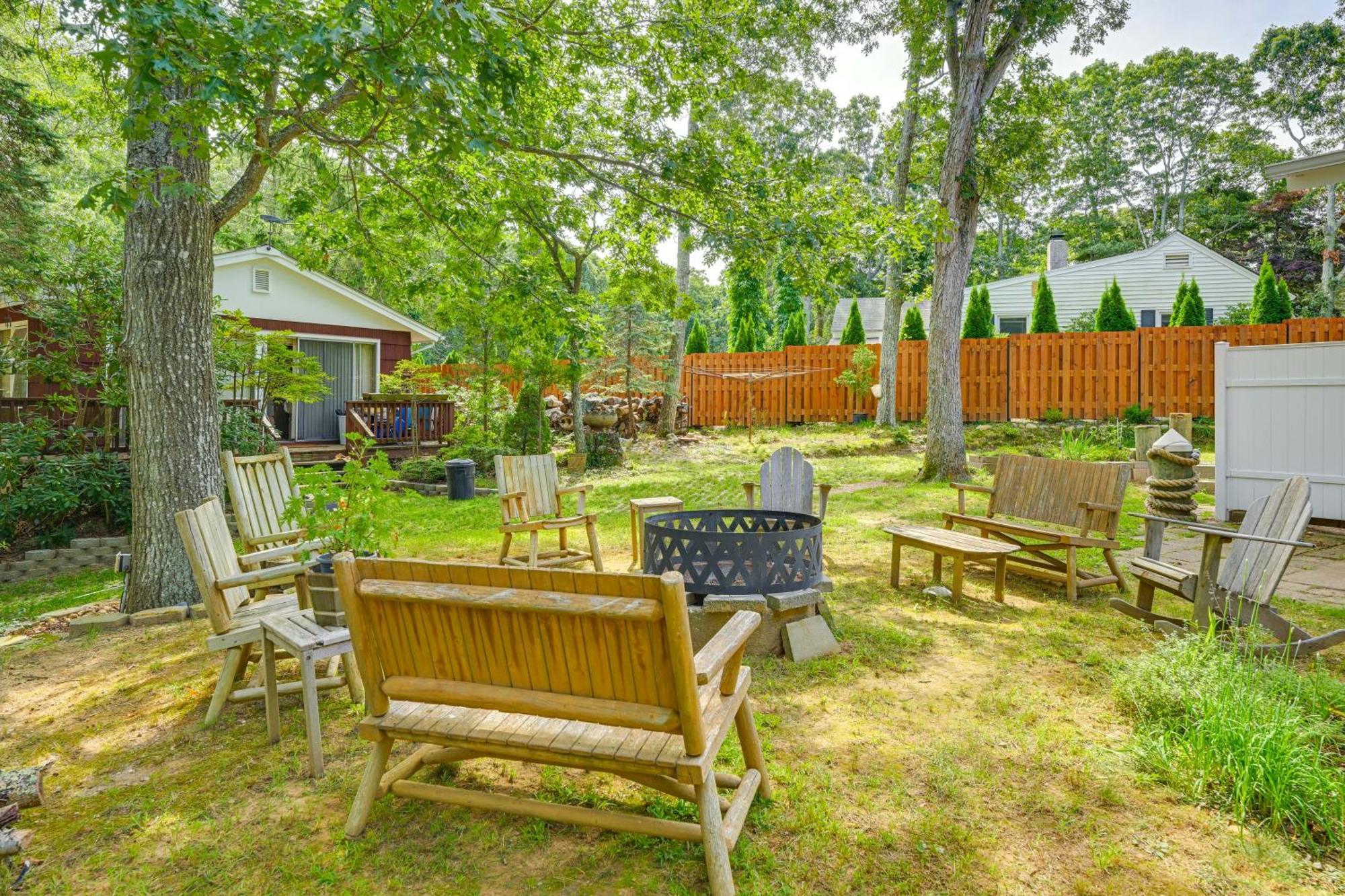 Home In Long Island Wine Country - Walk To Beach! Cutchogue Extérieur photo
