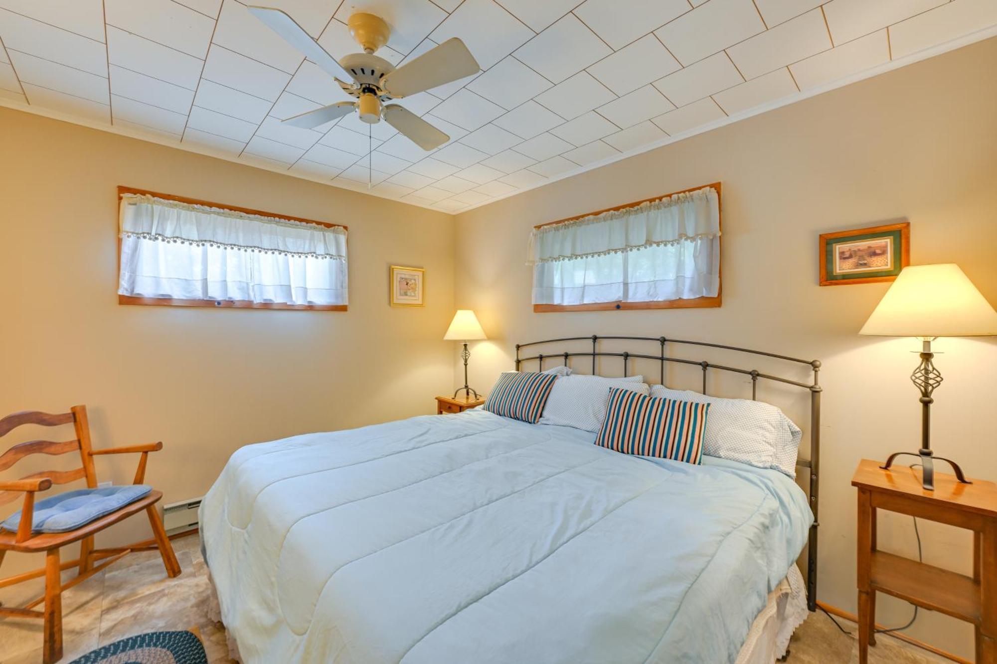 Home In Long Island Wine Country - Walk To Beach! Cutchogue Extérieur photo