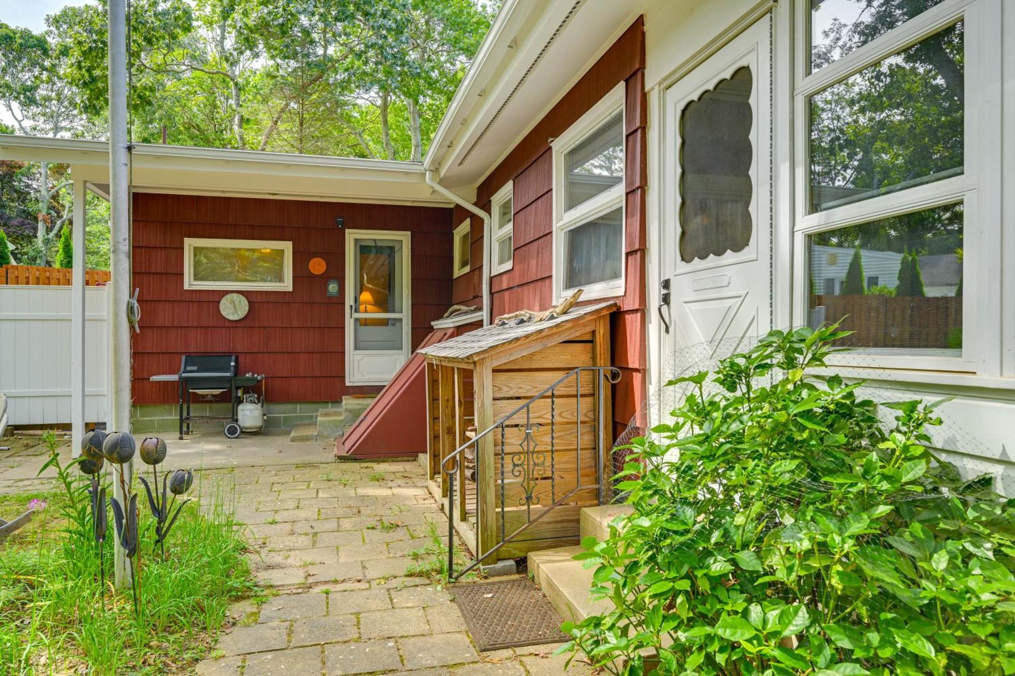 Home In Long Island Wine Country - Walk To Beach! Cutchogue Extérieur photo