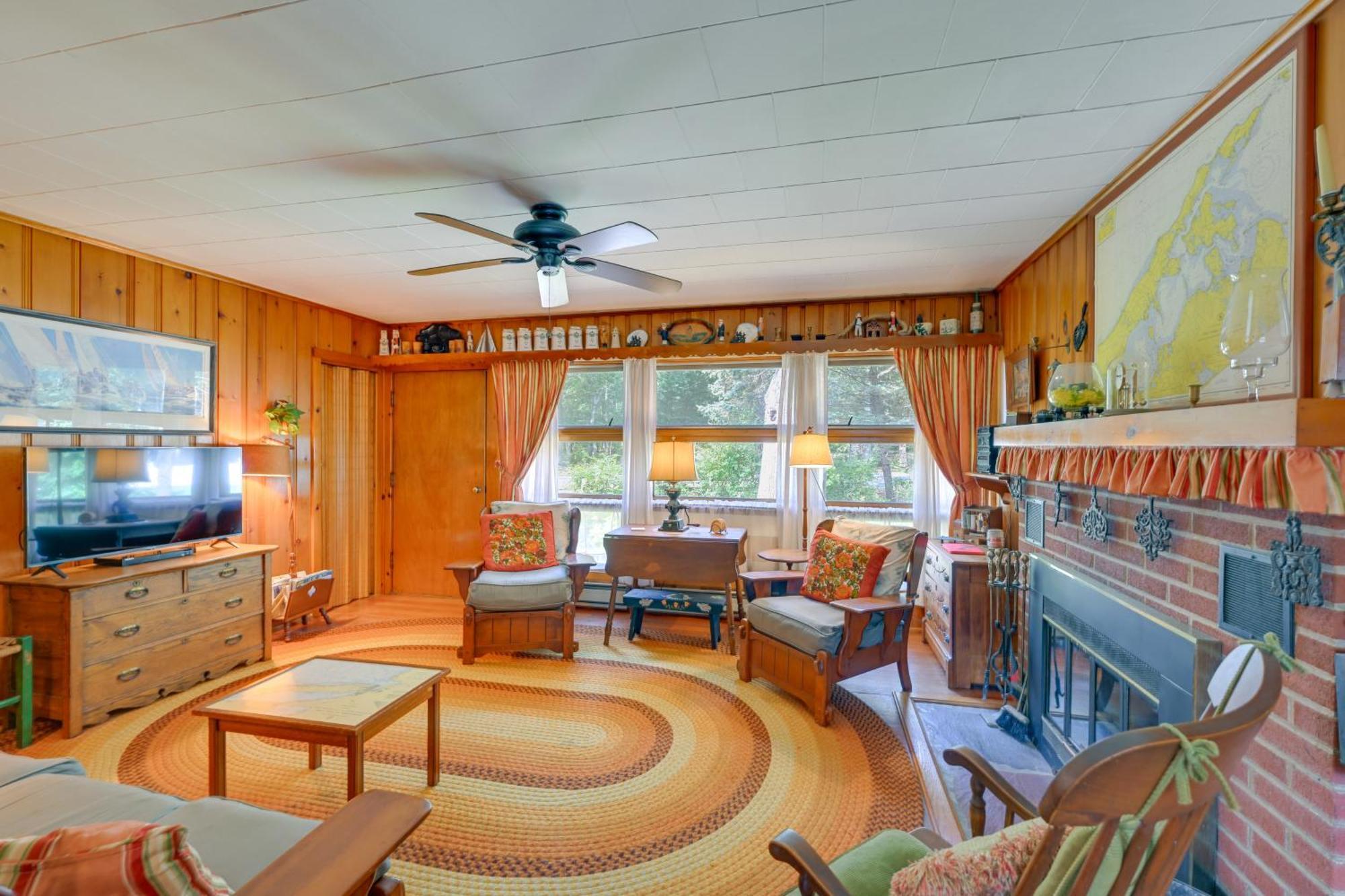 Home In Long Island Wine Country - Walk To Beach! Cutchogue Extérieur photo