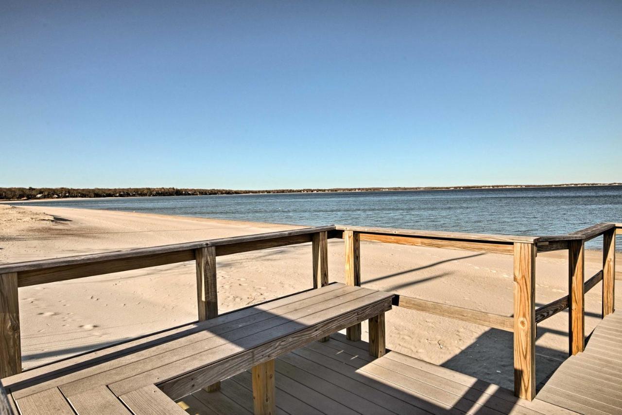 Home In Long Island Wine Country - Walk To Beach! Cutchogue Extérieur photo
